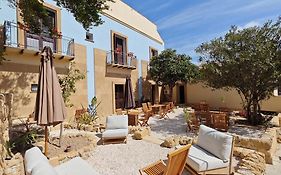 Villa Amoroso - Ospitalità Mediterranea